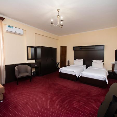 14 Floor Hotel Jerevan Rom bilde