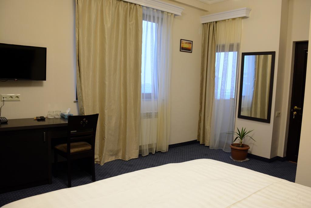 14 Floor Hotel Jerevan Eksteriør bilde